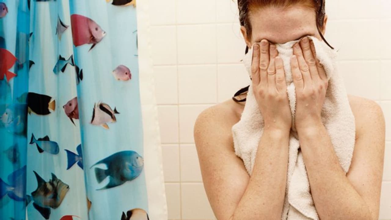 Towel: தினமும் நீங்கள் பயன்படுத்தும் டவலை வேறு யாருக்கும் கொடுக்க வேண்டாம்! மீறினால் ஆபத்து உங்களுக்கு தான்!