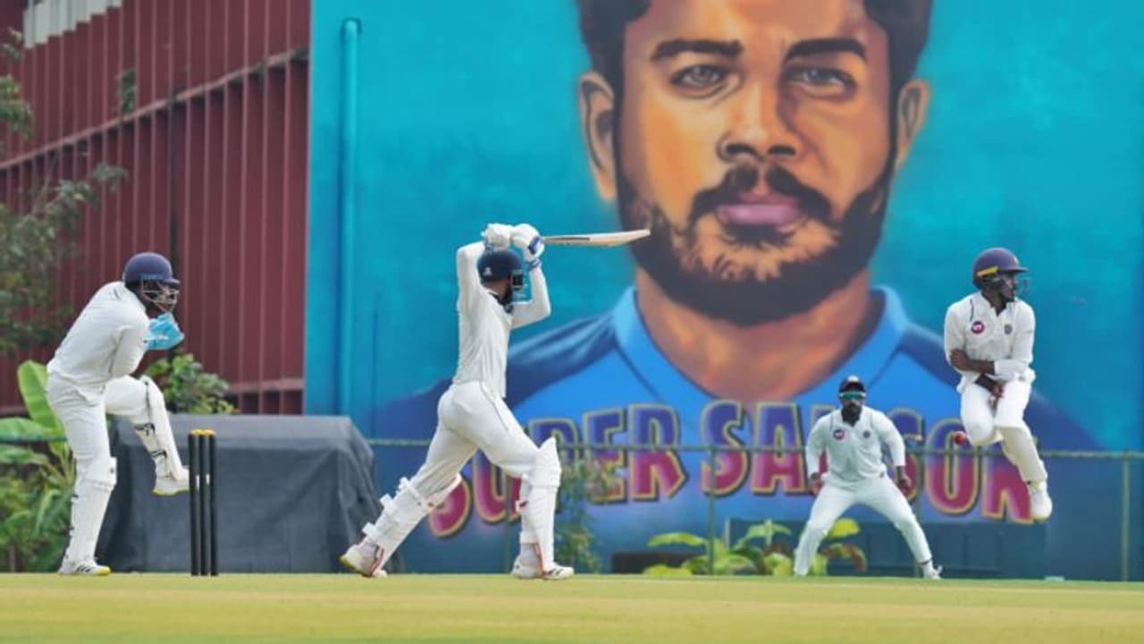 ഒരുദിനം മാത്രം ബാക്കി, ജലജ് സക്സേനയ്ക്ക് ആറ് വിക്കറ്റ്; ഛത്തീസ്ഗഢിനെതിരെ കേരളത്തിന് കുഞ്ഞന്‍ വിജയലക്ഷ്യം