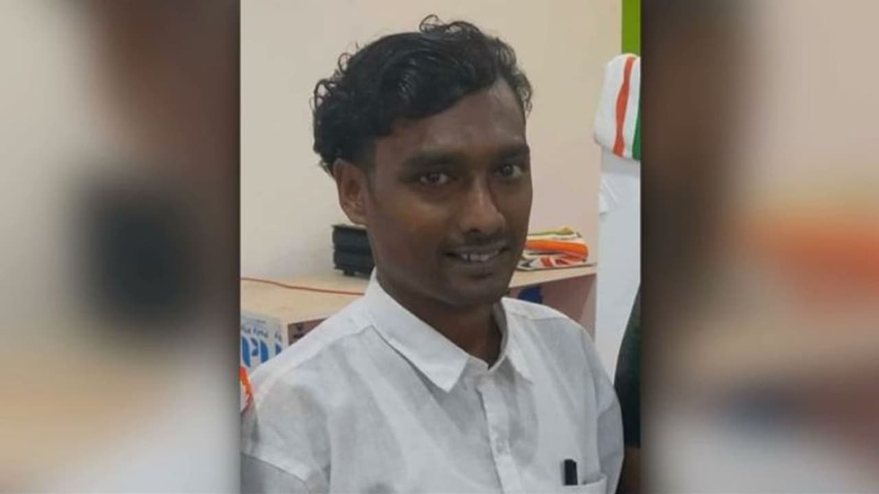 സ്കൂൾ വിദ്യാര്ത്ഥിയെ പീഡിപ്പിച്ച യൂത്ത് കോണ്ഗ്രസ് നേതാവ് അറസ്റ്റിൽ സ്കൂൾ വിദ്യാര്ത്ഥിയെ പീഡിപ്പിച്ച യൂത്ത് കോണ്ഗ്രസ് നേതാവ് അറസ്റ്റിൽ