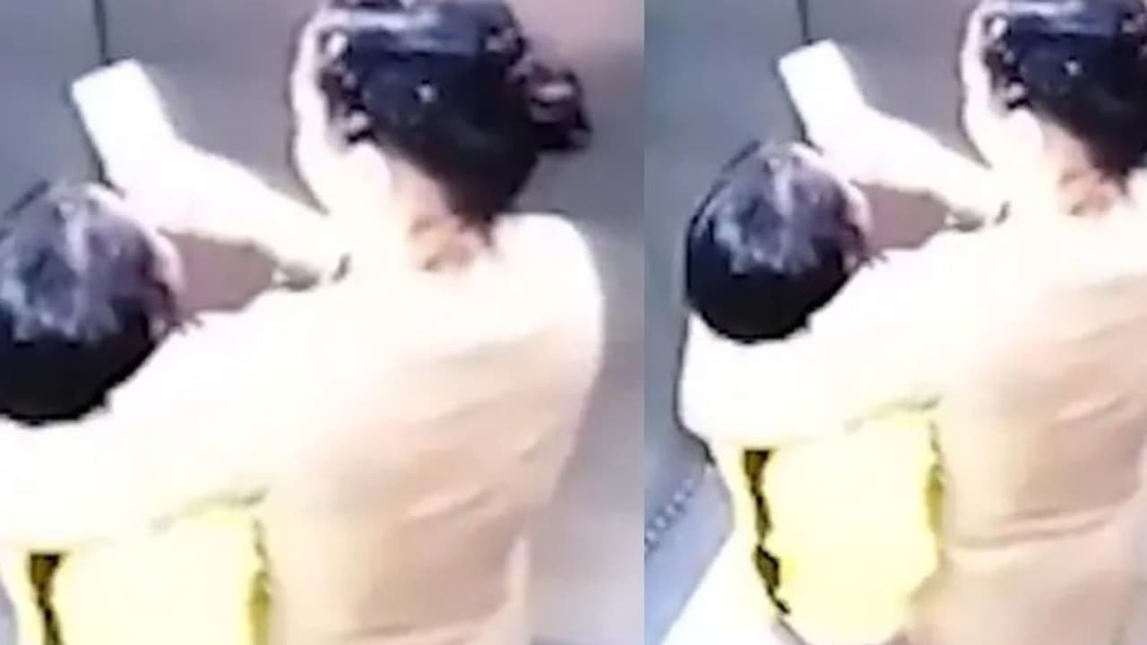 നോയിഡയിൽ ജോലിക്കാരിയായ പെൺകുട്ടിയെ വലിച്ചിഴച്ച് മർദ്ദിച്ച സംഭവം; ഒളിവിലായിരുന്ന സ്ത്രീ അറസ്റ്റിൽ