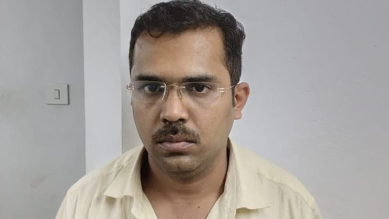 മരുത റോഡ് സഹകരണ ബാങ്ക് കവർച്ച : ഒരു വര്‍ഷത്തിന് ശേഷം 'ഡോക്ടർ ചോർ' കീഴടങ്ങി