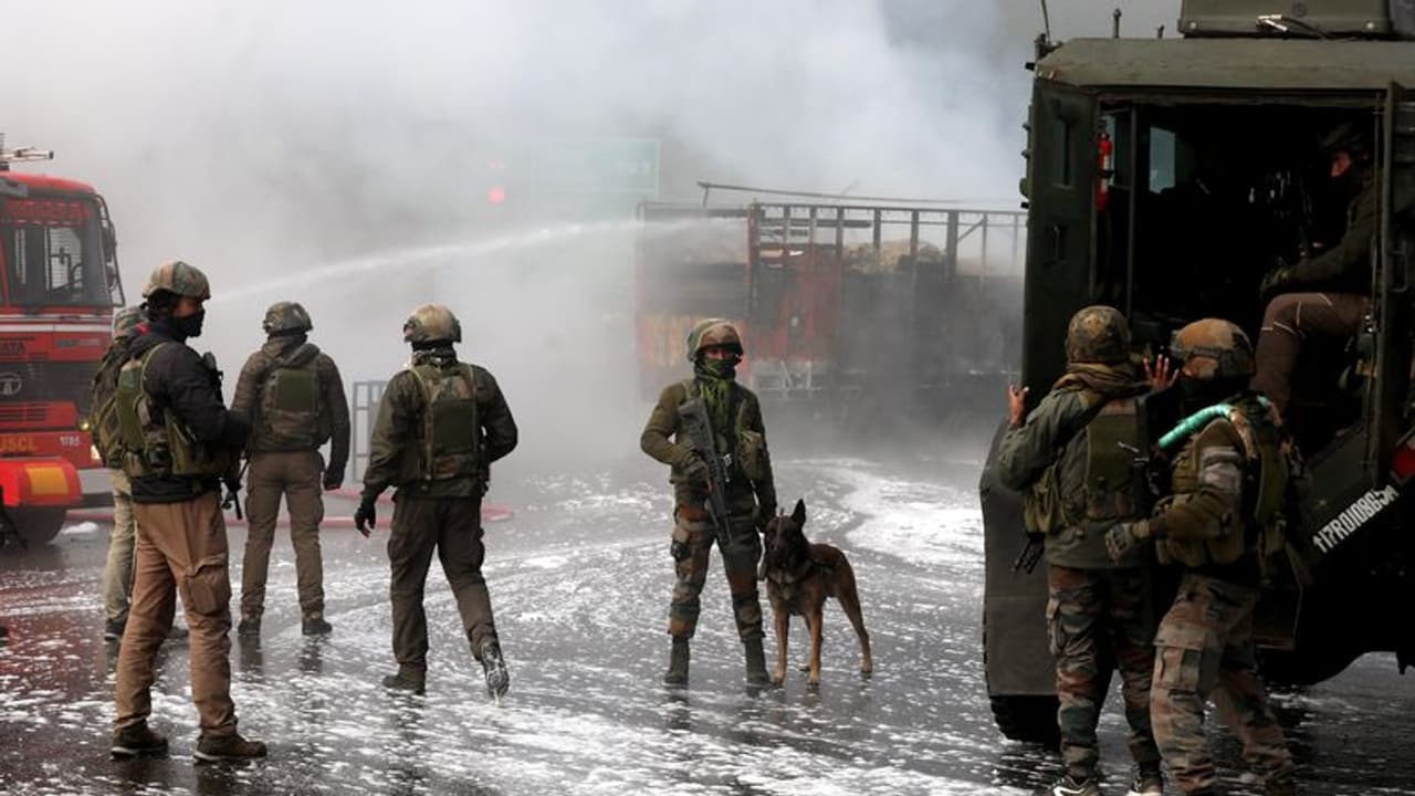 Three militants killed as security forces foil infiltration bid along LoC in Baramulla district Three militants killed as security forces foil infiltration bid along LoC in Baramulla district