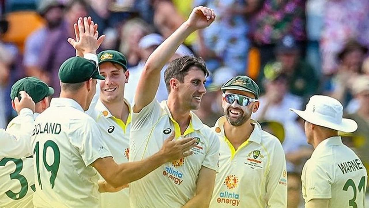 நீங்க இந்த ஸ்கோர அடிச்சா போதும்: ஆஸ்திரேலியா 575 எடுத்து டிக்ளேர்!