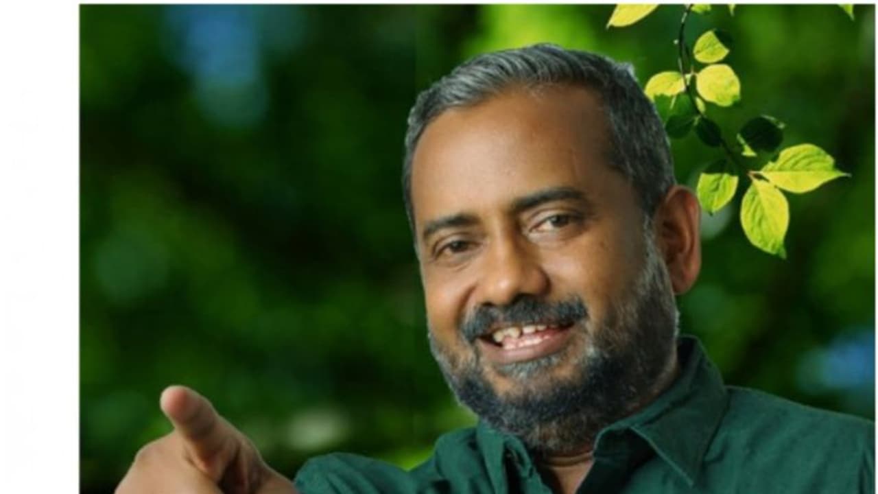 അനാരോഗ്യകരമായ ഭക്ഷണം രോഗിയാക്കും; ആരോഗ്യ കാര്യത്തിൽ സൂപ്പർസ്റ്റാർ, സൂപ്പർ ഫുഡും ചെറുധാന്യങ്ങളെന്ന് കൃഷിമന്ത്രി അനാരോഗ്യകരമായ ഭക്ഷണം രോഗിയാക്കും; ആരോഗ്യ കാര്യത്തിൽ സൂപ്പർസ്റ്റാർ, സൂപ്പർ ഫുഡും ചെറുധാന്യങ്ങളെന്ന് കൃഷിമന്ത്രി