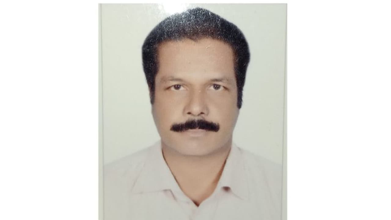 കാര്‍ ഓടിക്കുന്നതിനിടെ ഹൃദയാഘാതം; പ്രവാസി മലയാളി മരിച്ചു
