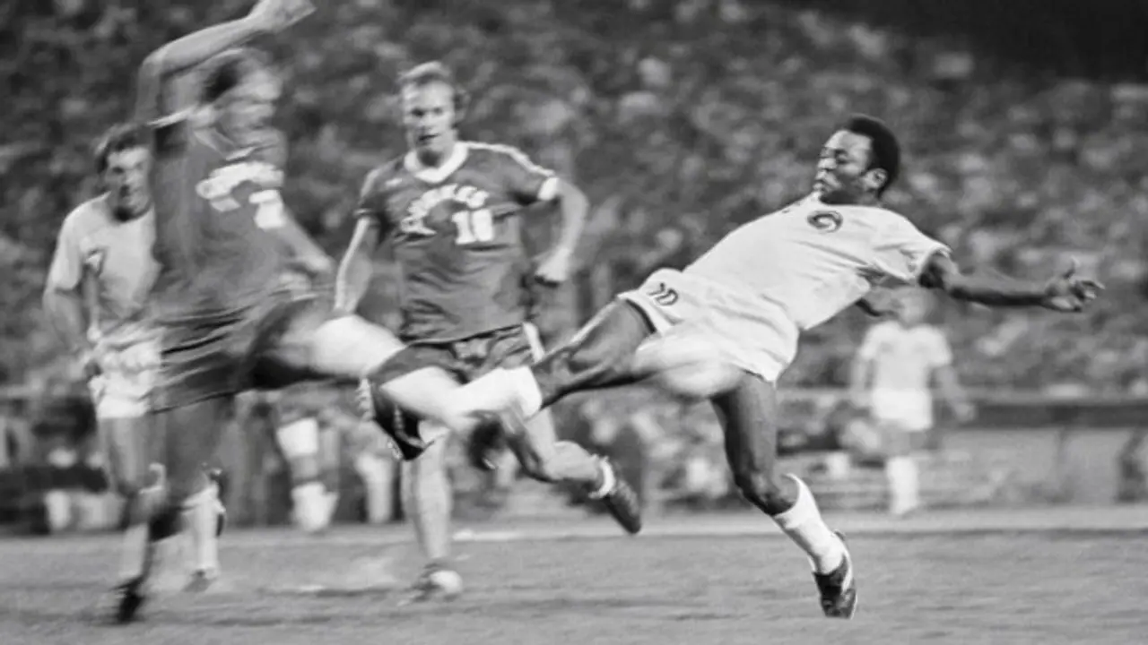 Remembering King Pele enjoying 'beautiful game' with school children in Delhi