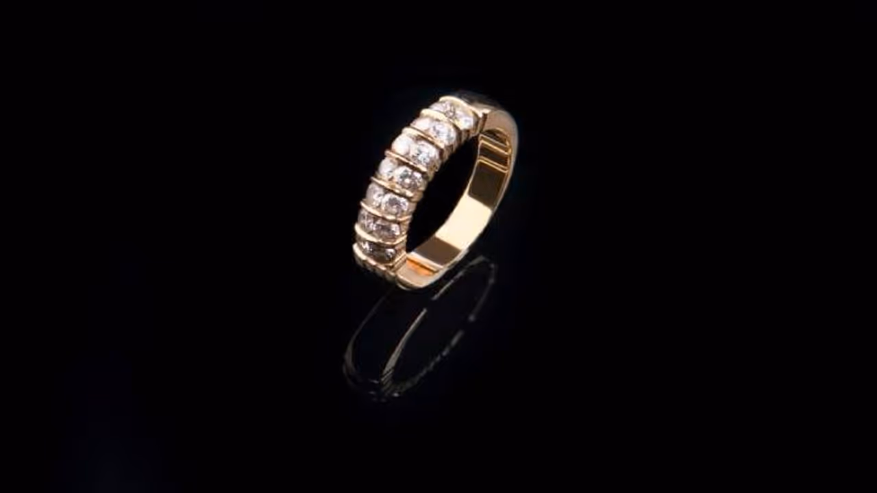 21 വർഷങ്ങൾക്ക് മുമ്പ് അബദ്ധത്തിൽ എൻഗേജ്മെന്റ് മോതിരം ഫ്ലഷ് ചെയ്തു, അപ്രതീക്ഷിതമായി തിരികെ... 21 വർഷങ്ങൾക്ക് മുമ്പ് അബദ്ധത്തിൽ എൻഗേജ്മെന്റ് മോതിരം ഫ്ലഷ് ചെയ്തു, അപ്രതീക്ഷിതമായി തിരികെ...