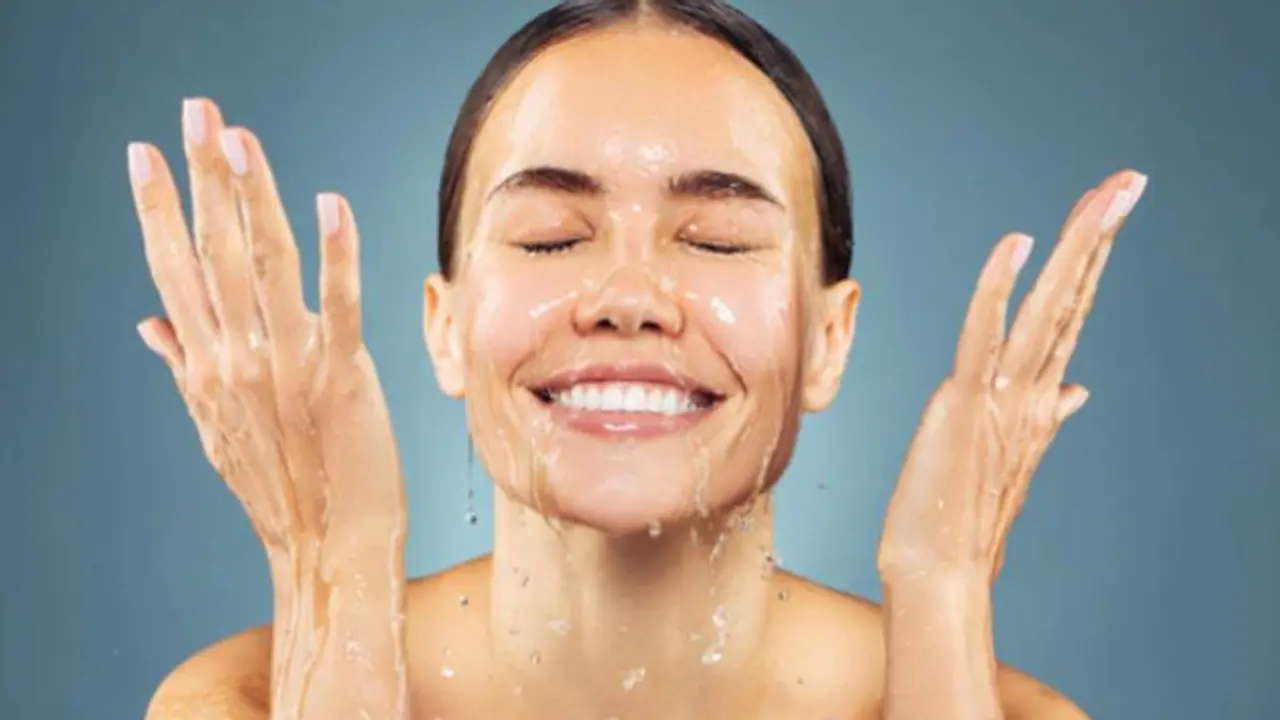 Skin Care : சருமத்திலுள்ள சுருக்கங்களை தடுக்க இதை செஞ்சா போதும்..!!