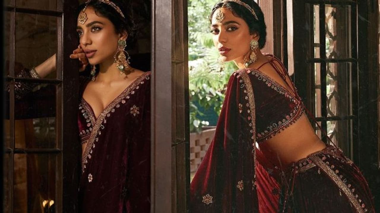 సెనగ పిండి, పచ్చిపాలు, ఆముదం... తన సౌందర్య రహస్యం ఇదే అంటున్న తెలుగు హీరోయిన్ శోభిత!