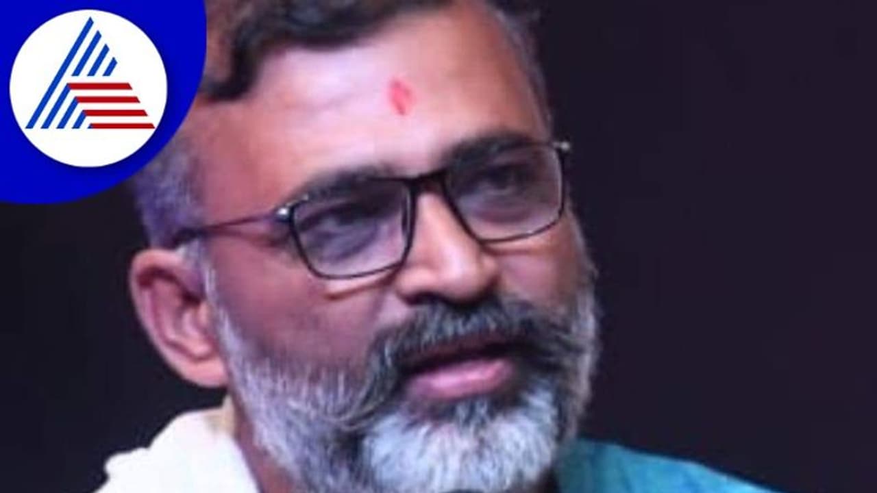 Dharwad KIADB Scam: ಕೆಐಎಡಿಬಿಯಲ್ಲಿ ಮತ್ತೊಂದು ವಂಚನೆ ಪ್ರಕರಣ ಬೆಳಕಿಗೆ Dharwad KIADB Scam: ಕೆಐಎಡಿಬಿಯಲ್ಲಿ ಮತ್ತೊಂದು ವಂಚನೆ ಪ್ರಕರಣ ಬೆಳಕಿಗೆ