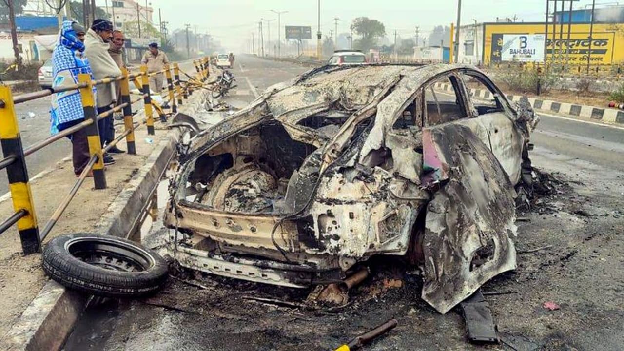 ऋषभ पंत के लिए दुआ कर रहे दुनिया के क्रिकेट प्रेमियों के लिए Good news, अस्पताल ने जारी की हेल्थ बुलेटिन