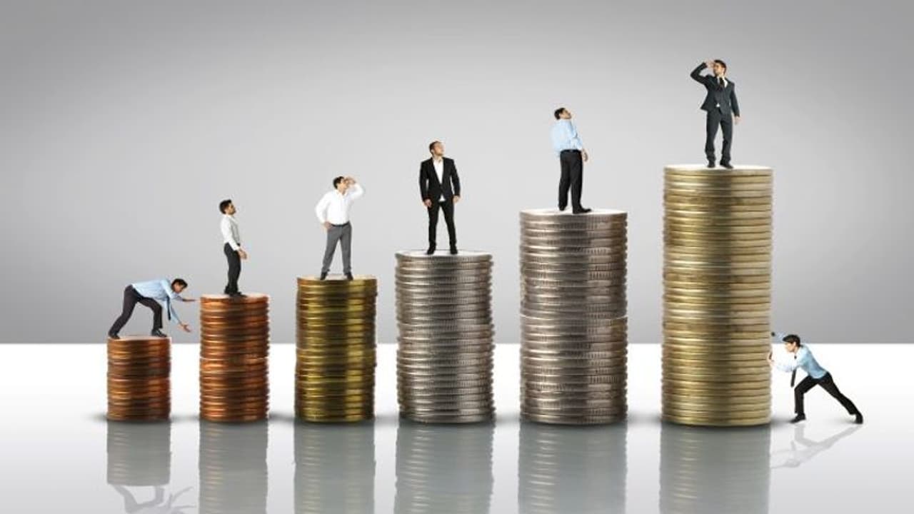 सिर्फ IAS बनने से नहीं बल्कि, ये रैंक हासिल करने पर मिलती है सबसे ज्यादा सैलरी, जानिए कौन सी है वो पोस्ट सिर्फ IAS बनने से नहीं बल्कि, ये रैंक हासिल करने पर मिलती है सबसे ज्यादा सैलरी, जानिए कौन सी है वो पोस्ट