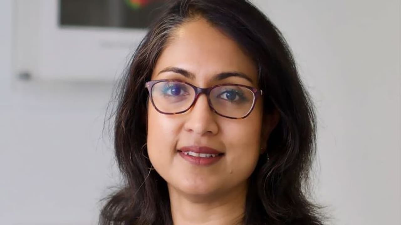 भारतीय महिला वैज्ञानिक को दिया गया यूरोप का प्रतिष्ठित सम्मान, जानिए किस चीज पर रिसर्च कर रहीं हैं डॉ. महिमा भारतीय महिला वैज्ञानिक को दिया गया यूरोप का प्रतिष्ठित सम्मान, जानिए किस चीज पर रिसर्च कर रहीं हैं डॉ. महिमा