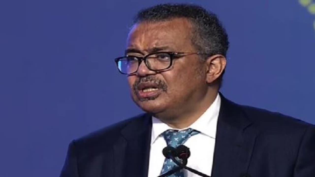 WHO ने चीन से मांगा कोरोना से हो रही मौत का डेटा, भारत समेत 10 देशों ने यात्रियों के लिए सख्त किए नियम