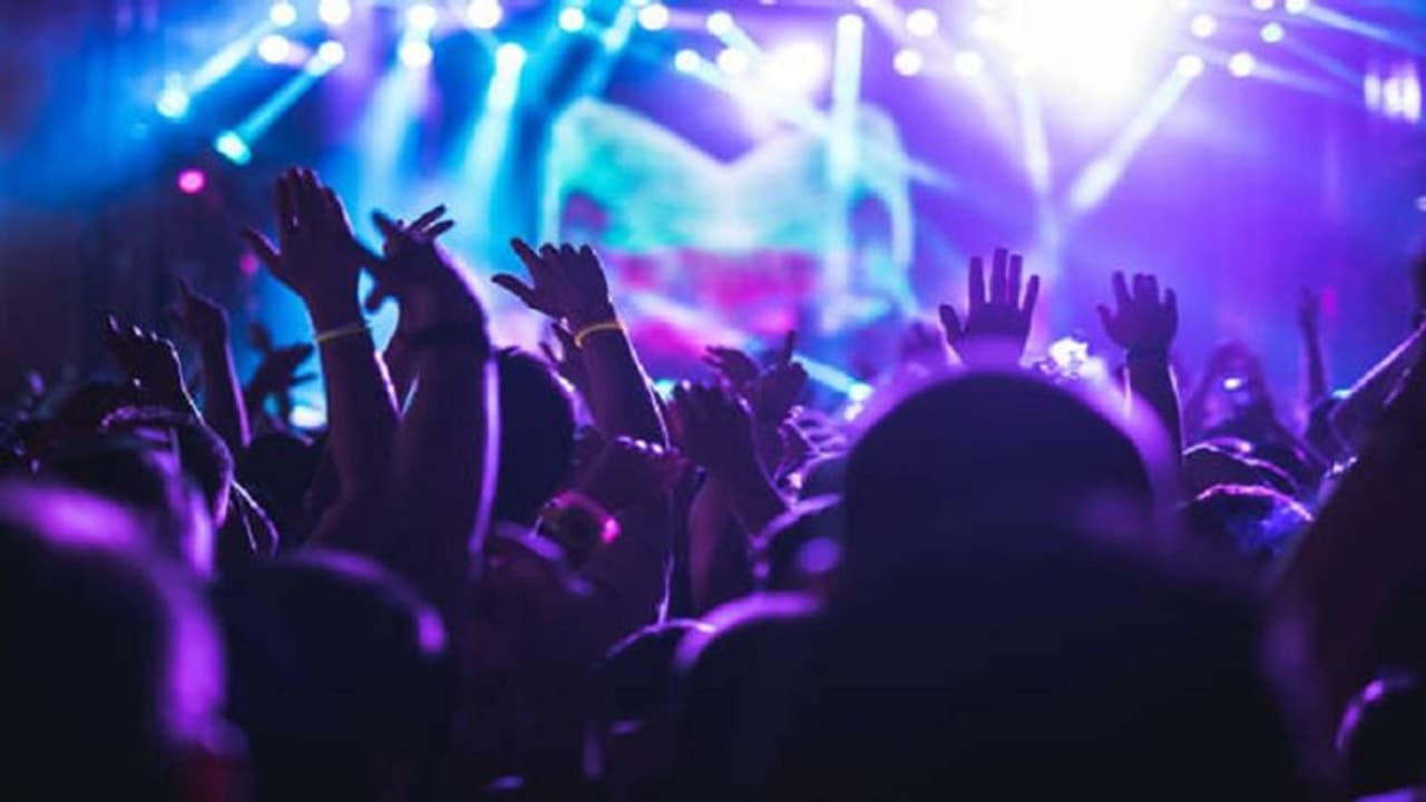 नव वर्ष 2023: लखनऊ में लागू रहेगी धारा 144, तैनात रहेंगे 8 हजार पुलिसकर्मी, सड़कों पर भूलकर भी न करें ऐसी गलती नव वर्ष 2023: लखनऊ में लागू रहेगी धारा 144, तैनात रहेंगे 8 हजार पुलिसकर्मी, सड़कों पर भूलकर भी न करें ऐसी गलती