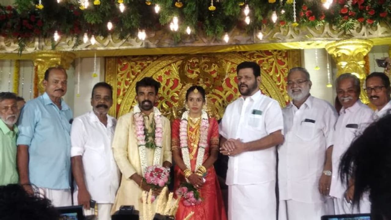 മലയാളി അത്ലറ്റ് പി യു ചിത്ര വിവാഹിതയായി മലയാളി അത്ലറ്റ് പി യു ചിത്ര വിവാഹിതയായി