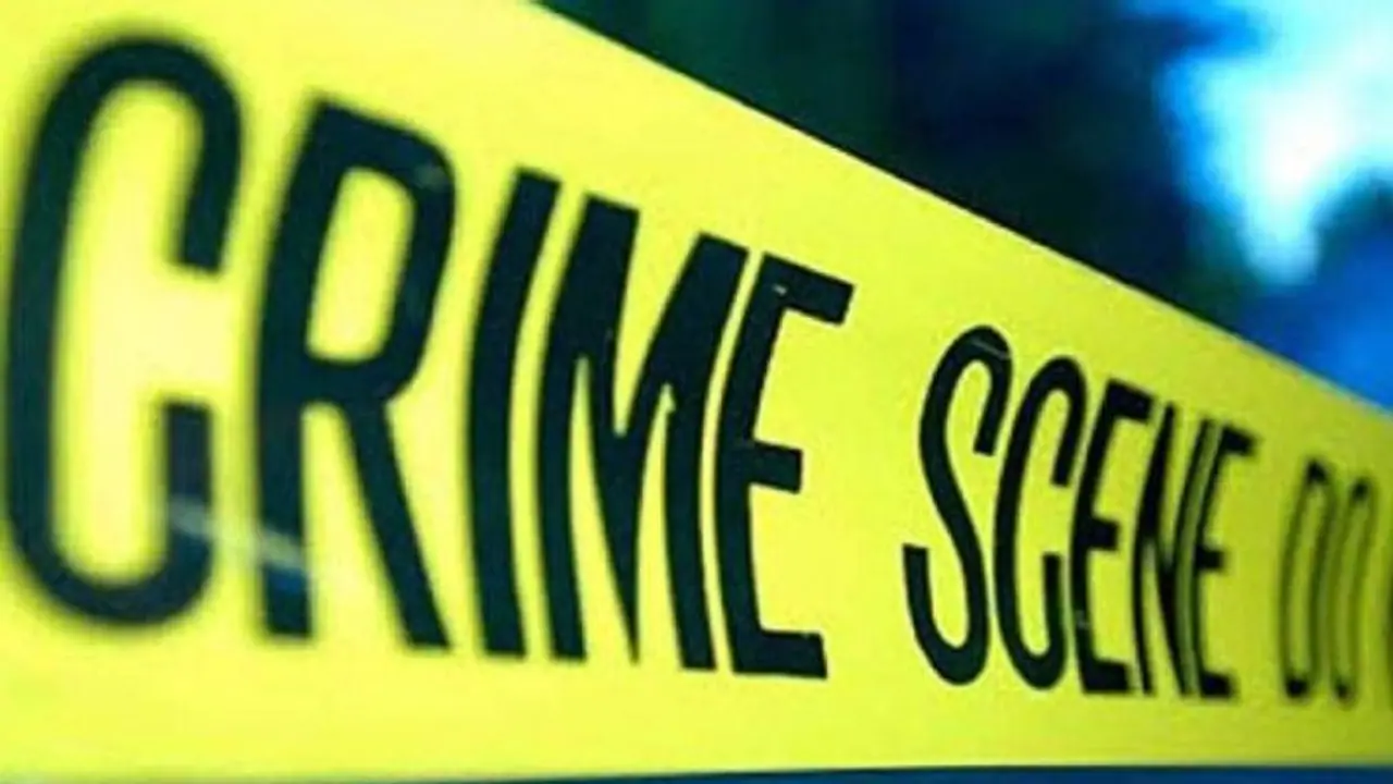 ఫ్రెండ్ భార్యతో అక్రమ సంబంధం.. వారిద్దరినీ హత్య చేసిన భర్త.. ఢిల్లీలో అరెస్టు ఫ్రెండ్ భార్యతో అక్రమ సంబంధం.. వారిద్దరినీ హత్య చేసిన భర్త.. ఢిల్లీలో అరెస్టు