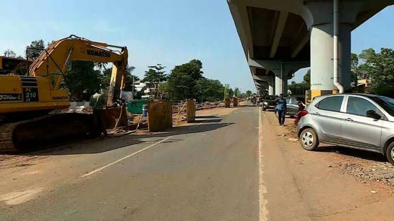 ആലപ്പുഴ സമാന്തര ബൈപ്പാസ് നിർമാണത്തിനിടെ മണ്ണിടിഞ്ഞ് വീണ് അതിഥി തൊഴിലാളി മരിച്ചു