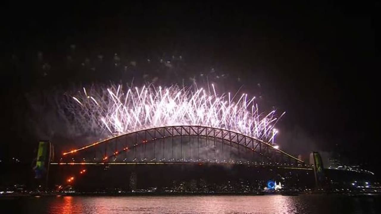 വെൽകം 2023; പ്രതീക്ഷകളുടെ പുതുവർഷത്തെ വരവേറ്റ് ലോകം