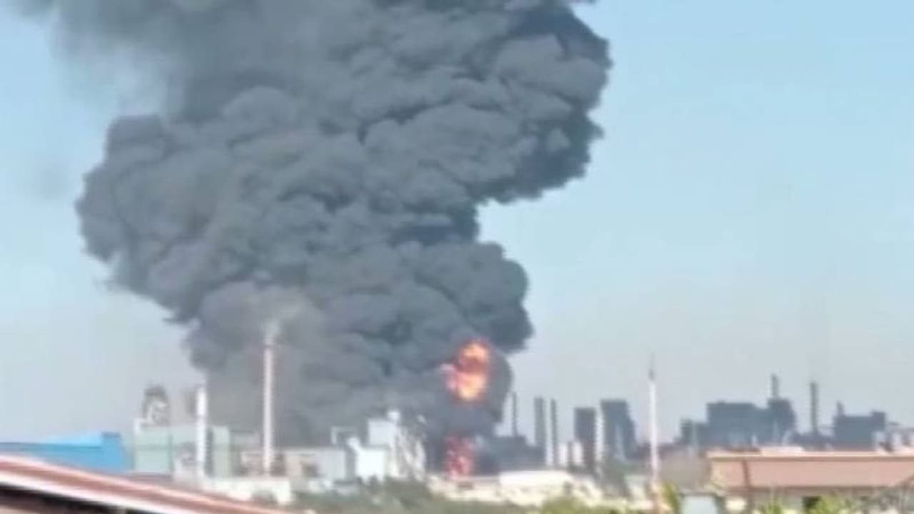 മഹാരാഷ്ട്രയിൽ ഫാക്ടറിയിൽ വൻ തീപിടിത്തം; തൊഴിലാളികൾ കുടുങ്ങിക്കിടക്കുന്നതായി സൂചന