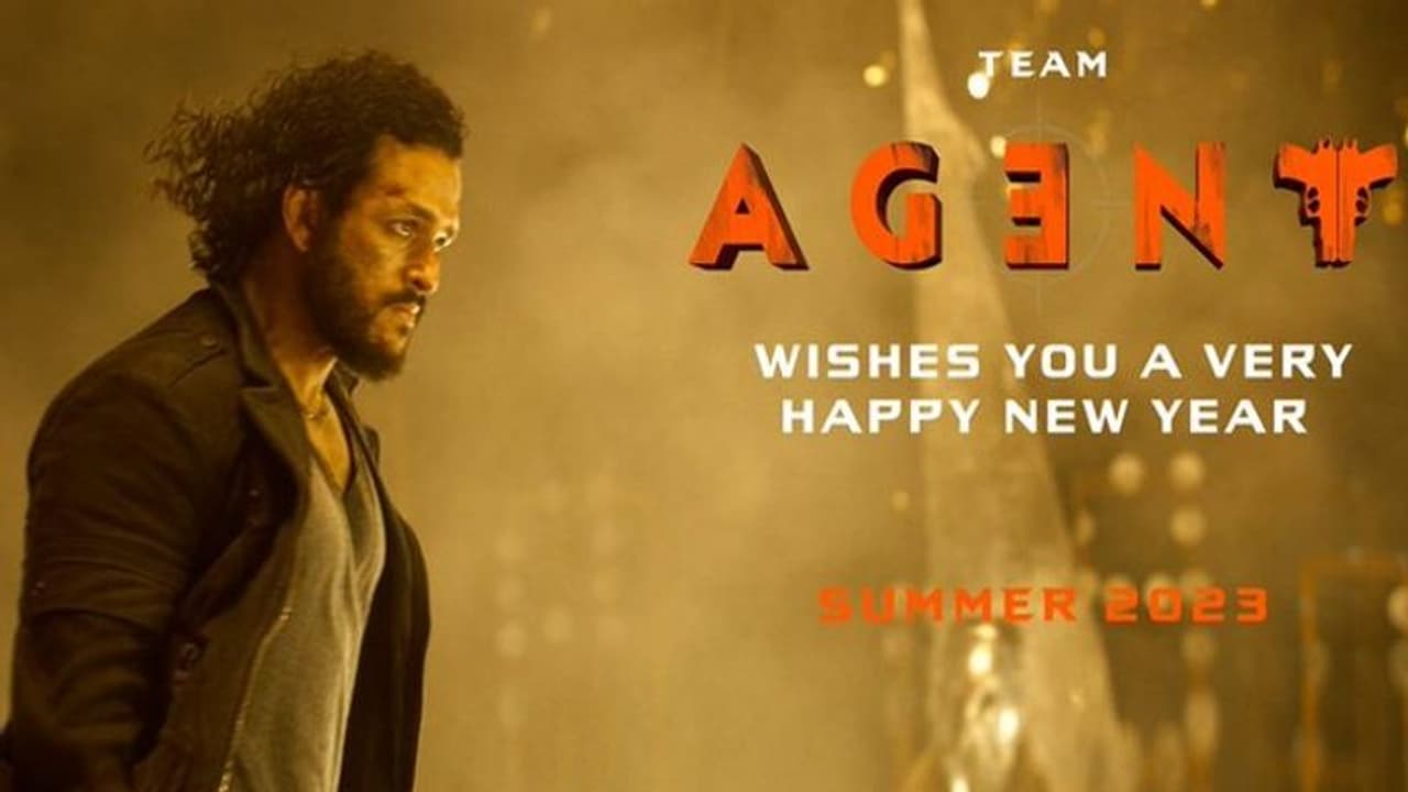 అఖిల్ ‘ఏజెంట్’ నుంచి యాక్షన్ ప్యాక్డ్ మేకింగ్ గ్లింప్స్.. హైప్ క్రియేట్ చేస్తోందిగా! అఖిల్ ‘ఏజెంట్’ నుంచి యాక్షన్ ప్యాక్డ్ మేకింగ్ గ్లింప్స్.. హైప్ క్రియేట్ చేస్తోందిగా!