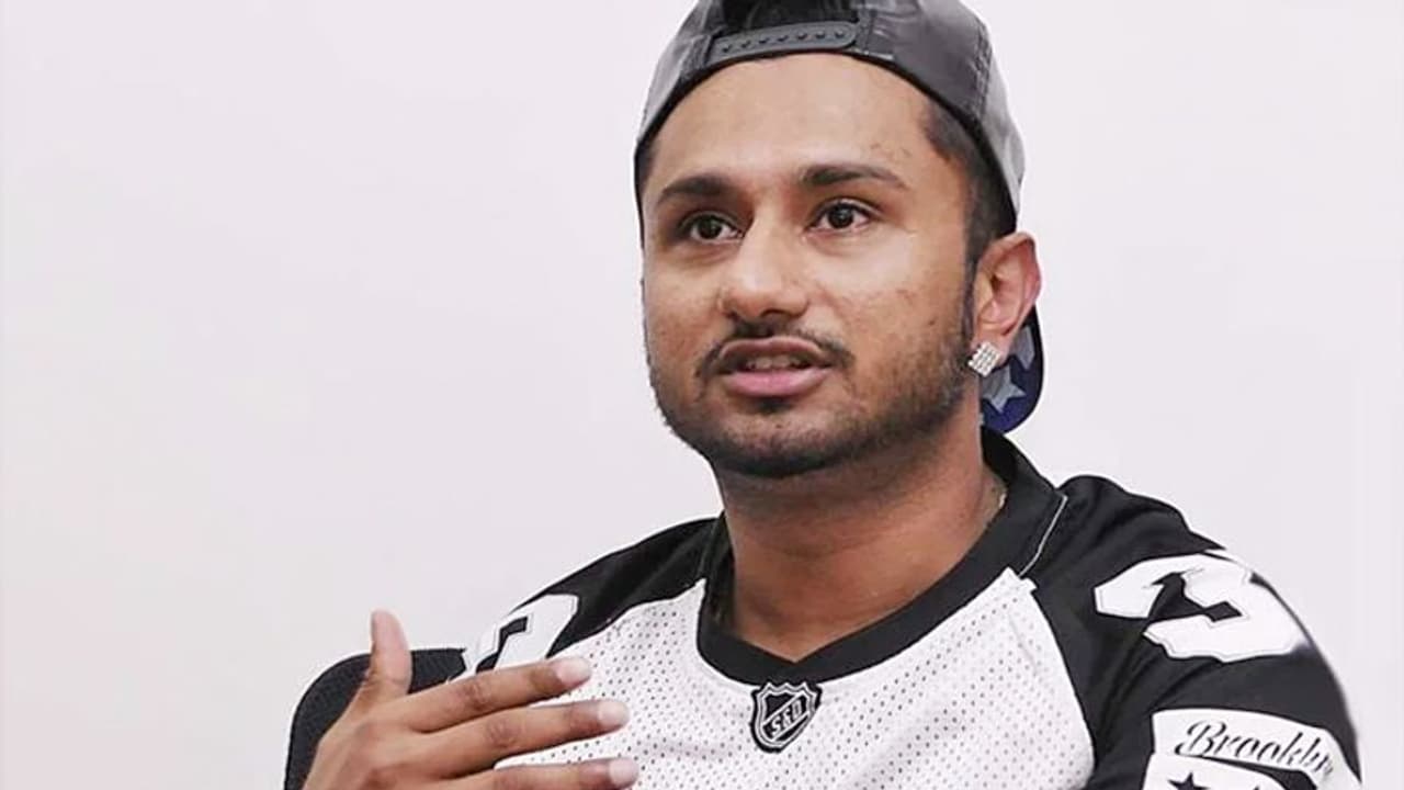 क्यों दिन रात खुद के मरने की दुआ मांगते थे हनी सिंह? बोले यह खतरनाक बीमारी दुश्मन को भी ना हो क्यों दिन रात खुद के मरने की दुआ मांगते थे हनी सिंह? बोले यह खतरनाक बीमारी दुश्मन को भी ना हो