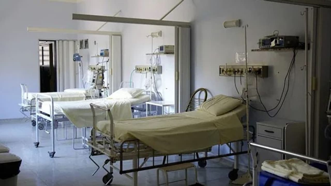 ലൈംഗിക തൊഴിലാളികള്ക്ക് മാത്രമായി ഒരു ക്ലിനിക് ലൈംഗിക തൊഴിലാളികള്ക്ക് മാത്രമായി ഒരു ക്ലിനിക്