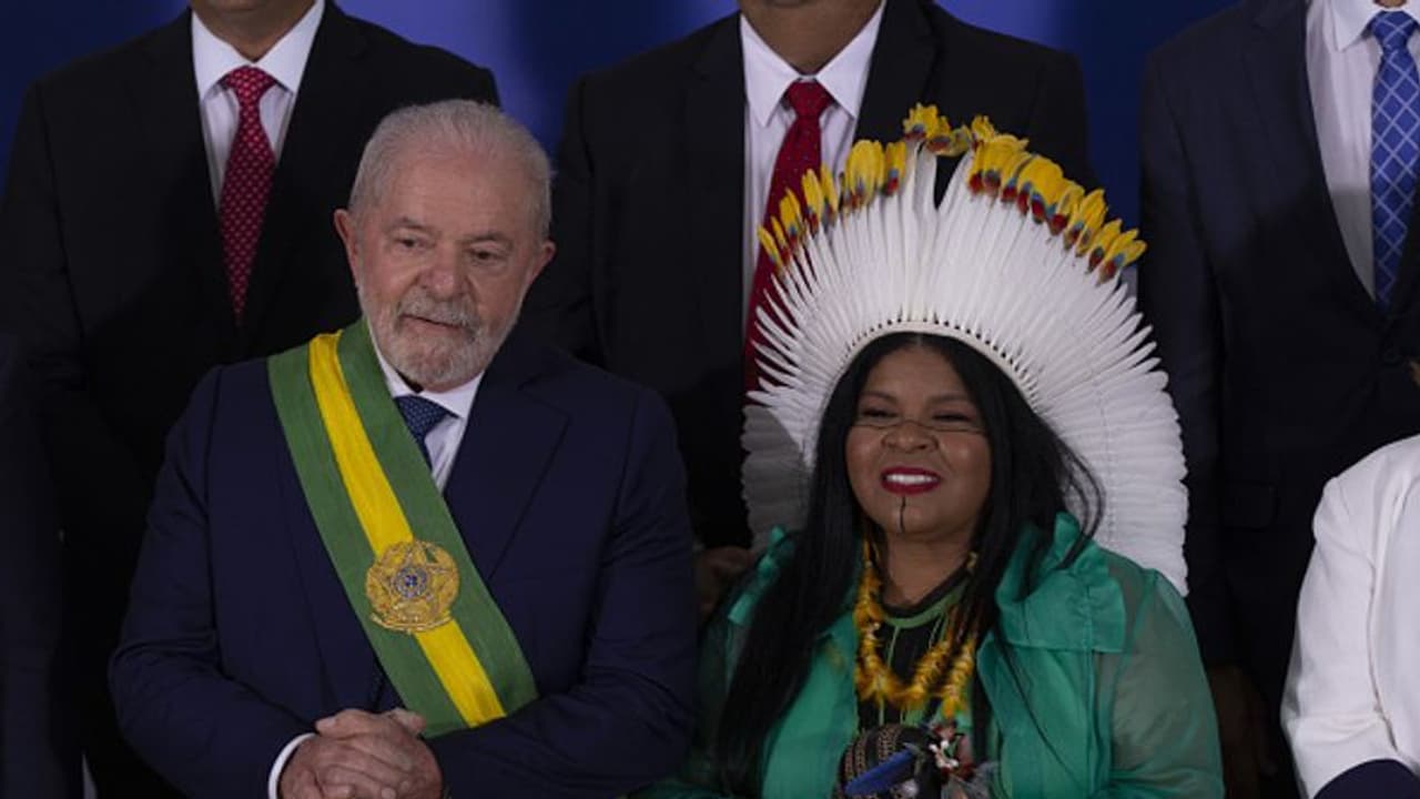  ബ്രസീൽ പ്രസിഡന്‍റായി ലുല ഡ സിൽവ അധികാരമേറ്റു 