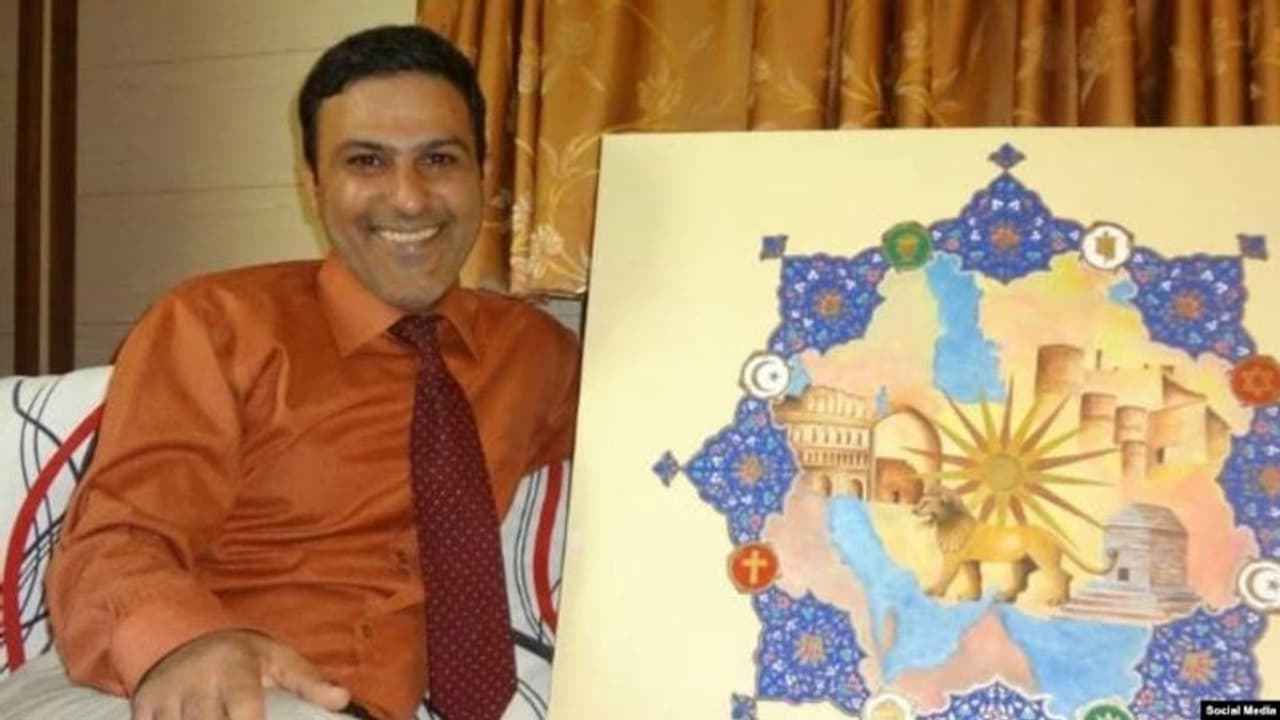 ईरान में शांति का पैगाम देने वाले लेखक को सजा ए मौत, सरकार के खिलाफ इंटरव्यू देने के बाद हुए थे अरेस्ट