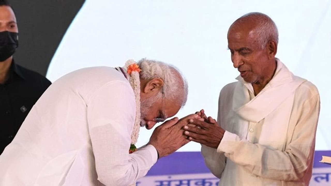 ಸಿದ್ದೇಶ್ವರ ಶ್ರೀ ನಿಧನಕ್ಕೆ ಪ್ರಧಾನಿ ಮೋದಿ ಸಂತಾಪ, ಭೇಟಿ ನೆನೆದು ಭಾವುಕ!