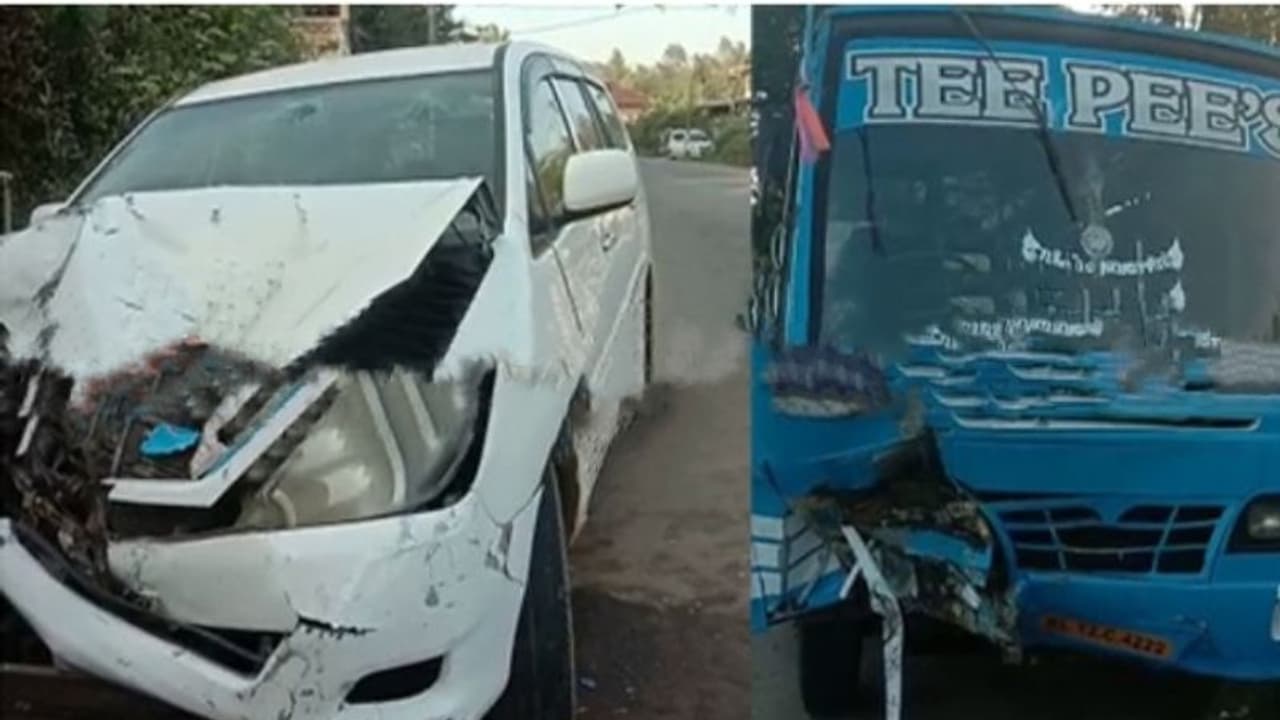 ഡ്രൈവര് ഉറങ്ങി; മേപ്പാടിയില് കാറും സ്വകാര്യ ബസ്സും കൂട്ടിയിടിച്ച് 7 പേര്ക്ക് പരിക്ക് ഡ്രൈവര് ഉറങ്ങി; മേപ്പാടിയില് കാറും സ്വകാര്യ ബസ്സും കൂട്ടിയിടിച്ച് 7 പേര്ക്ക് പരിക്ക്