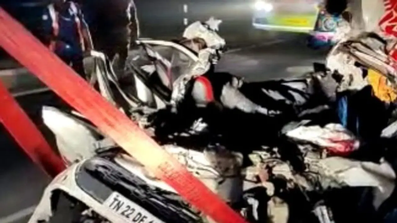 ஹாலிவுட் பட பாணியில் அடுத்தடுத்து மோதிய ஐந்து வாகனங்கள்.. ஒரே குடும்பத்தை சேர்ந்த 5 பேர் உயிரிழந்த பரிதாபம்.!