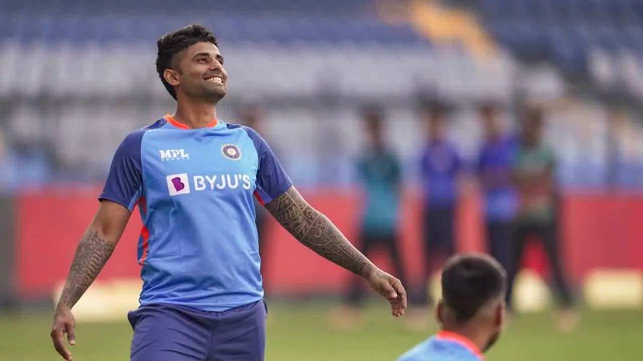 IND V/S SL: सूर्यकुमार यादव की बैटिंग प्रैक्टिस देख गेंदबाजों में मचेगी दहशत, मुंबई में आएगा सूर्या का तूफान IND V/S SL: सूर्यकुमार यादव की बैटिंग प्रैक्टिस देख गेंदबाजों में मचेगी दहशत, मुंबई में आएगा सूर्या का तूफान