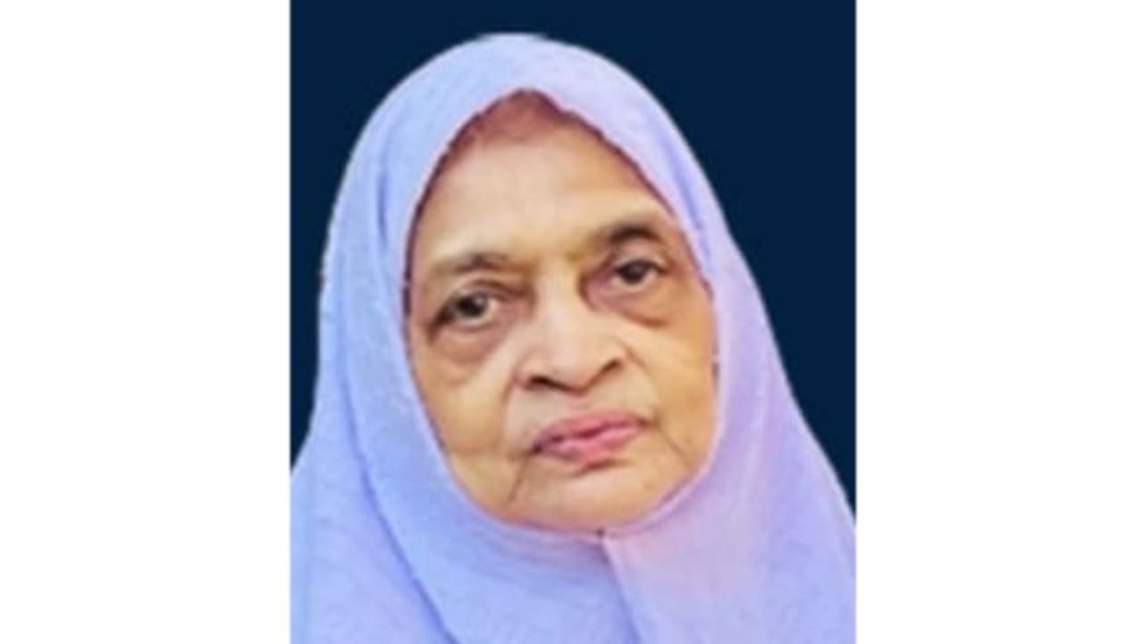 മലയാളി ഉംറ തീർഥാടക മക്കയിൽ മരിച്ചു മലയാളി ഉംറ തീർഥാടക മക്കയിൽ മരിച്ചു