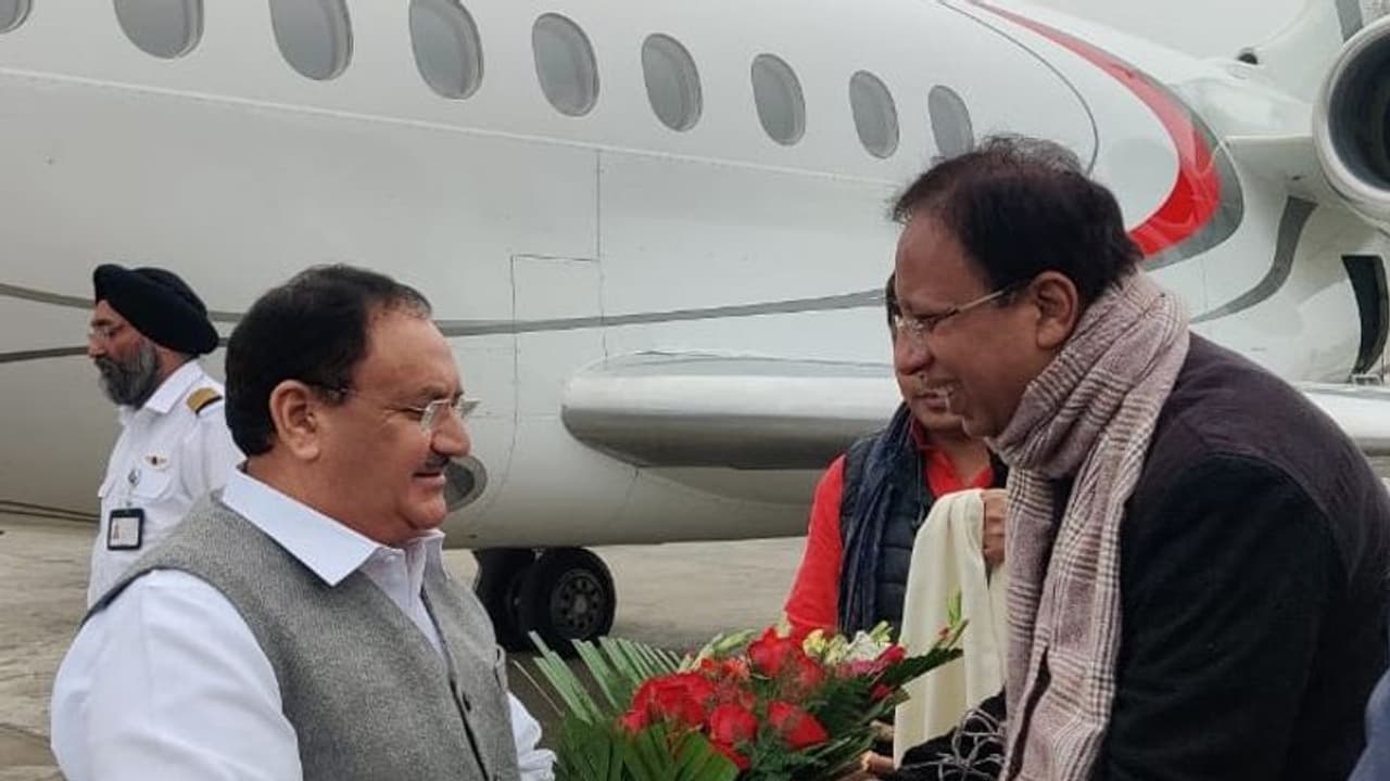 బీహార్ లో బీజేపీ చీఫ్ జేపీ న‌డ్డా ప‌ర్య‌ట‌న.. రాష్ట్ర ప్రత్యేక హోదాపై ప్రశ్నలు సంధించిన జేడీయూ, ఆర్జేడీ