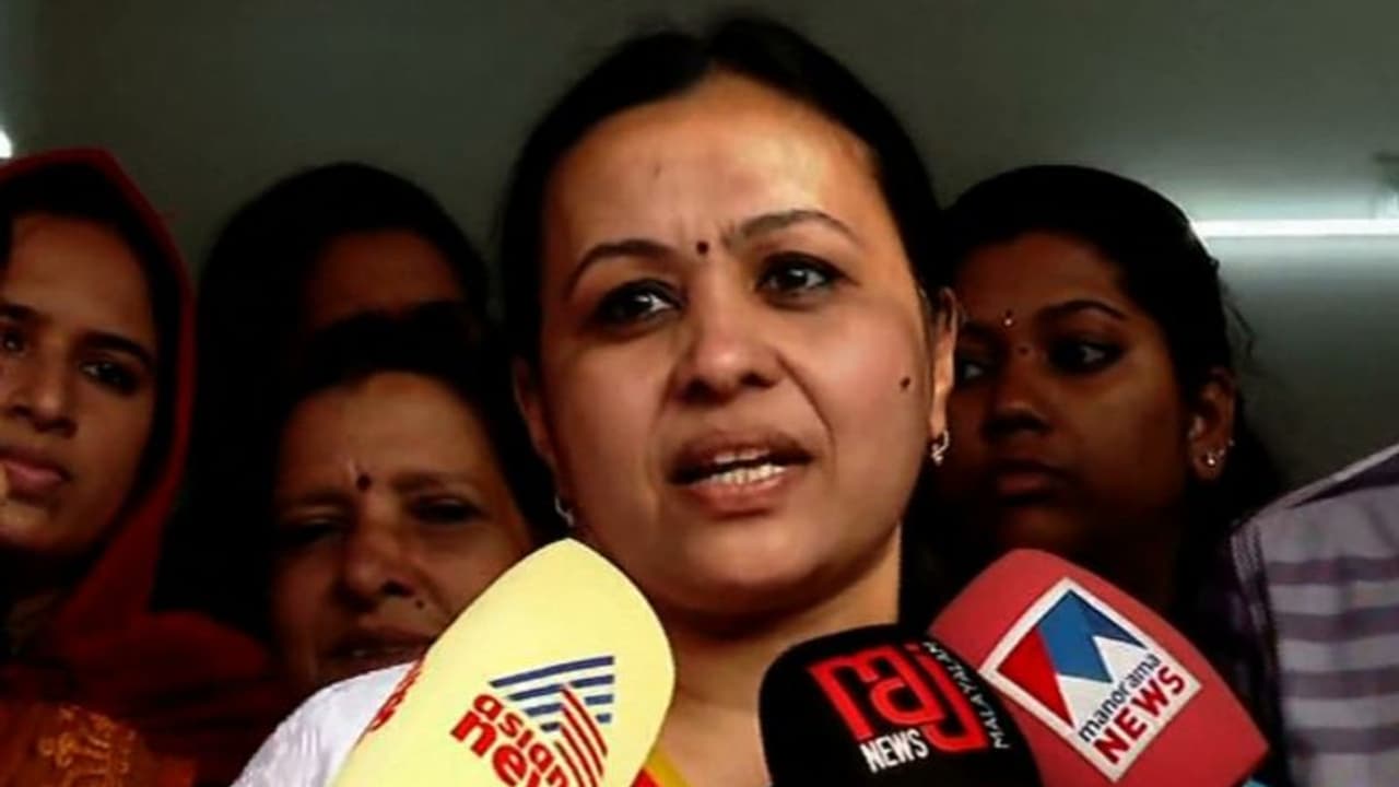 മെഡി. കോളേജിൽ യുവാവിനെ മർദിച്ച സുരക്ഷാ ജീവനക്കാരനെ തിരിച്ചെടുത്തതില്‍ വിവാദം; പരിശോധിക്കുമെന്ന് മന്ത്രി