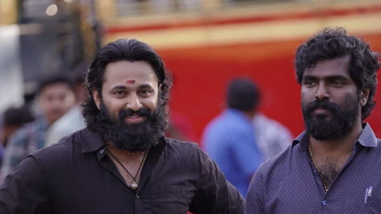 'നിന്നെയോര്ത്ത് അഭിമാനിക്കുന്നു', അഭിലാഷ് പിള്ളയ്ക്ക് ആശംസകളുമായി ഉണ്ണി മുകുന്ദൻ 'നിന്നെയോര്ത്ത് അഭിമാനിക്കുന്നു', അഭിലാഷ് പിള്ളയ്ക്ക് ആശംസകളുമായി ഉണ്ണി മുകുന്ദൻ