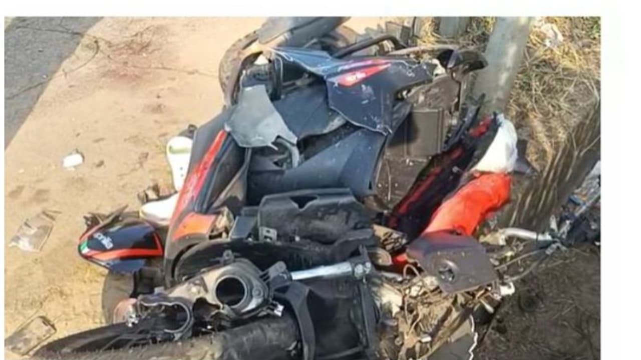 എറണാകുളത്ത് രണ്ടിടത്ത് ബസും ഇരുചക്രവാഹനവും കൂട്ടിയിടിച്ചു, രണ്ട് യുവാക്കൾക്ക് ദാരുണാന്ത്യം