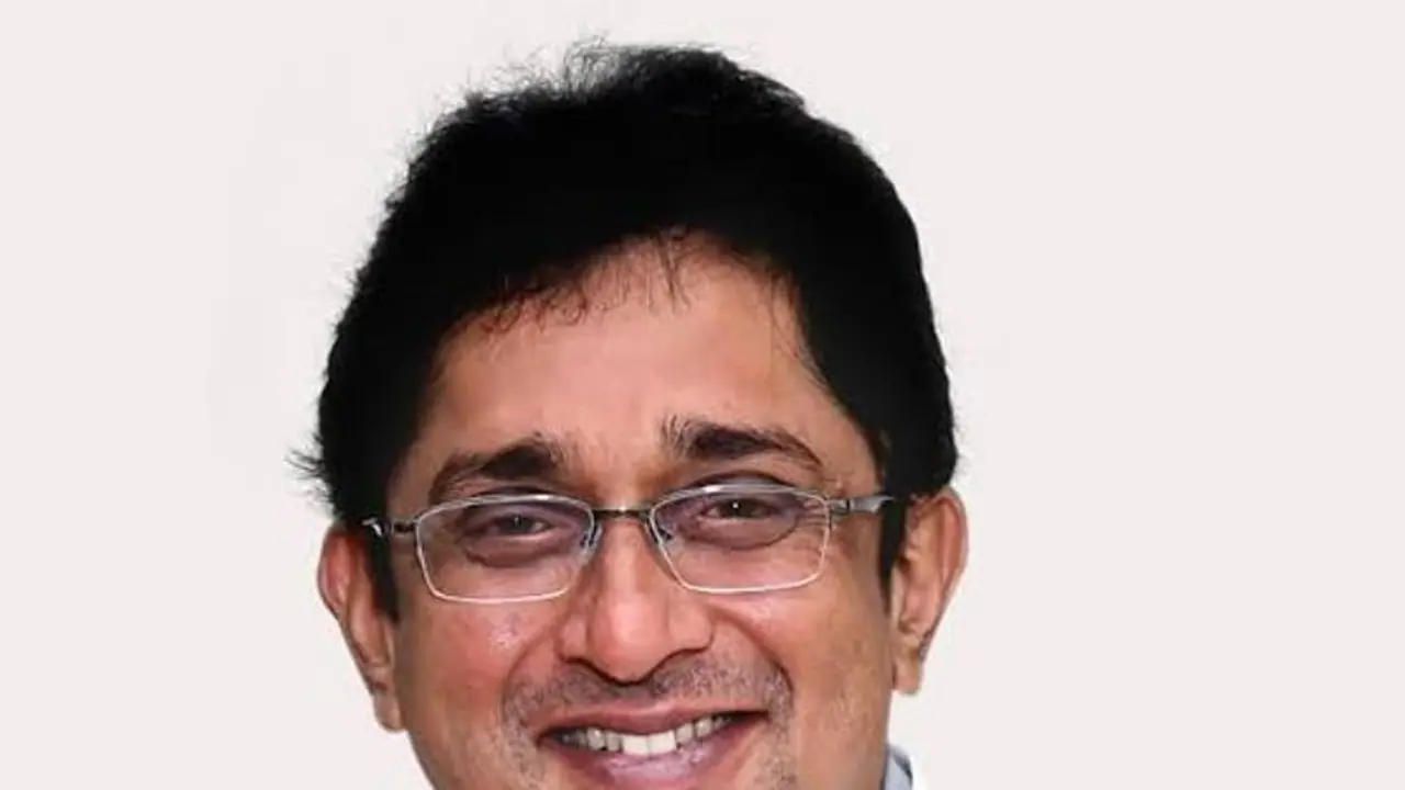 ஈவிகேஎஸ் இளங்கோவன் மகனும் சட்டமன்ற உறுப்பினருமான திருமகன் ஈவேரா திடீர் மரணம் காங்கிரஸ் நிர்வாகிகள் அதிர்ச்சி ஈவிகேஎஸ் இளங்கோவன் மகனும் சட்டமன்ற உறுப்பினருமான திருமகன் ஈவேரா திடீர் மரணம் காங்கிரஸ் நிர்வாகிகள் அதிர்ச்சி