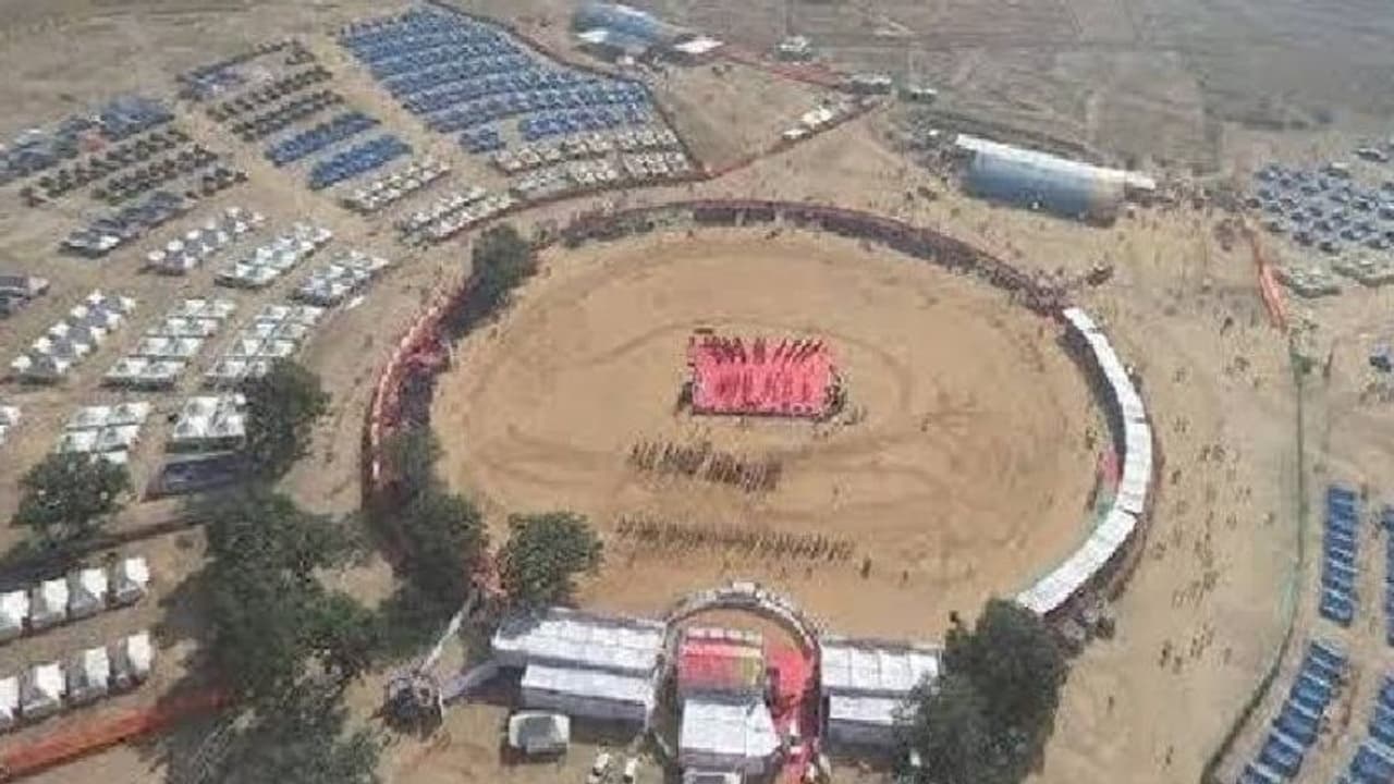 राजस्थान में सरकार ने बसाया एक अनोखा गांव, राष्ट्रपति भी आएगी...विदेश से आ रहे मेहमान खर्च किए 25 करोड़ राजस्थान में सरकार ने बसाया एक अनोखा गांव, राष्ट्रपति भी आएगी...विदेश से आ रहे मेहमान खर्च किए 25 करोड़