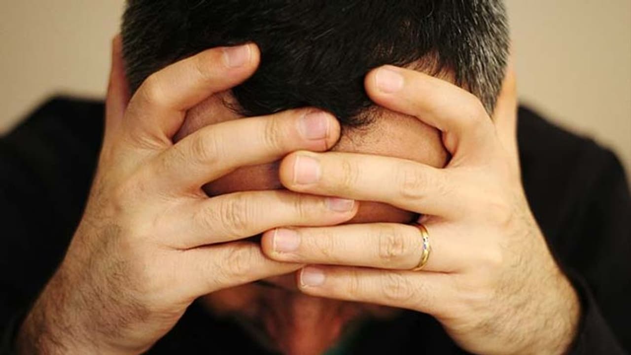 Jyotish Upay: 10 रुपए की ये मामूली चीज दूर कर सकती है आपकी अनेक परेशानियां Jyotish Upay: 10 रुपए की ये मामूली चीज दूर कर सकती है आपकी अनेक परेशानियां