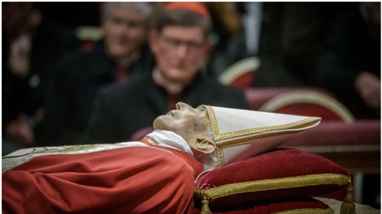 പോപ്പ് എമരിറ്റസ് ബെനഡിക്ട് പതിനാറാമന്റെ സംസ്കാരം ഇന്ന് പോപ്പ് എമരിറ്റസ് ബെനഡിക്ട് പതിനാറാമന്റെ സംസ്കാരം ഇന്ന്