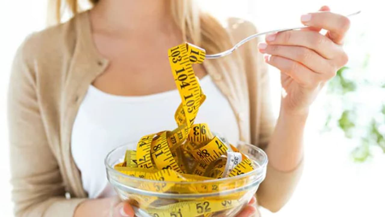 തണുപ്പുകാലത്ത് വ്യായാമം ചെയ്യാന് മടിയാണോ? വണ്ണം കുറയ്ക്കാന് ശ്രദ്ധിക്കേണ്ട ഏഴ് കാര്യങ്ങള്... തണുപ്പുകാലത്ത് വ്യായാമം ചെയ്യാന് മടിയാണോ? വണ്ണം കുറയ്ക്കാന് ശ്രദ്ധിക്കേണ്ട ഏഴ് കാര്യങ്ങള്...