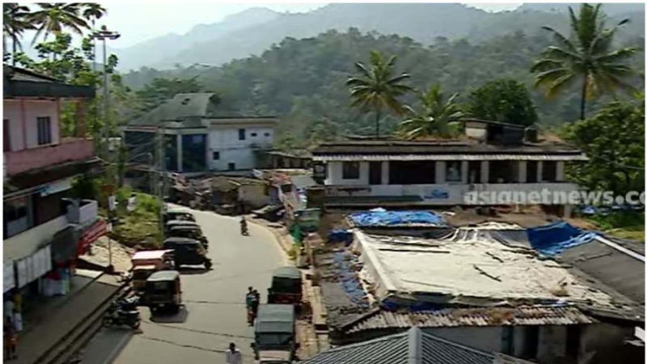 ബഫര് സോണ്; സര്ക്കാര് മാപ്പുകളില് മാങ്കുളമില്ല, ഹെല്പ് ഡെസ്ക് തുടങ്ങാനാവാത്തെ പഞ്ചായത്ത് ബഫര് സോണ്; സര്ക്കാര് മാപ്പുകളില് മാങ്കുളമില്ല, ഹെല്പ് ഡെസ്ക് തുടങ്ങാനാവാത്തെ പഞ്ചായത്ത്