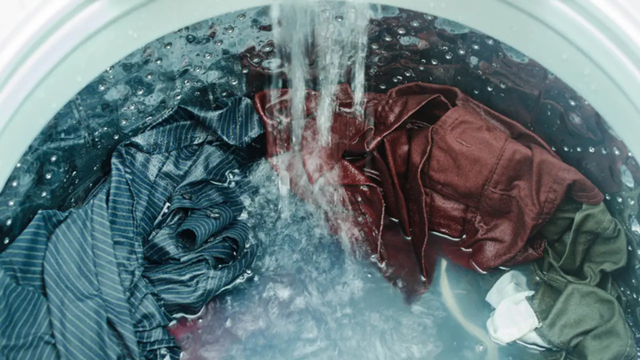 washing clothe washing clothe