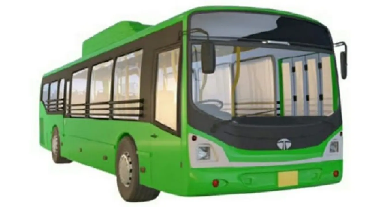 दिल्ली: बस में लड़की के सामने बेशर्मी की हद पार कर गया बेहूदा आदमी, पकड़े जाने पे लगा फूट फूटकर रोने