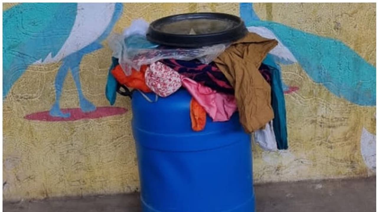 റെയില്‍വേ സ്റ്റേഷനില്‍ വീപ്പയിൽ നിന്ന് ദുർഗന്ധം, തുറന്നപ്പോൾ 30 വയസ് തോന്നിക്കുന്ന യുവതിയുടെ മൃതദേഹം; അന്വേഷണം