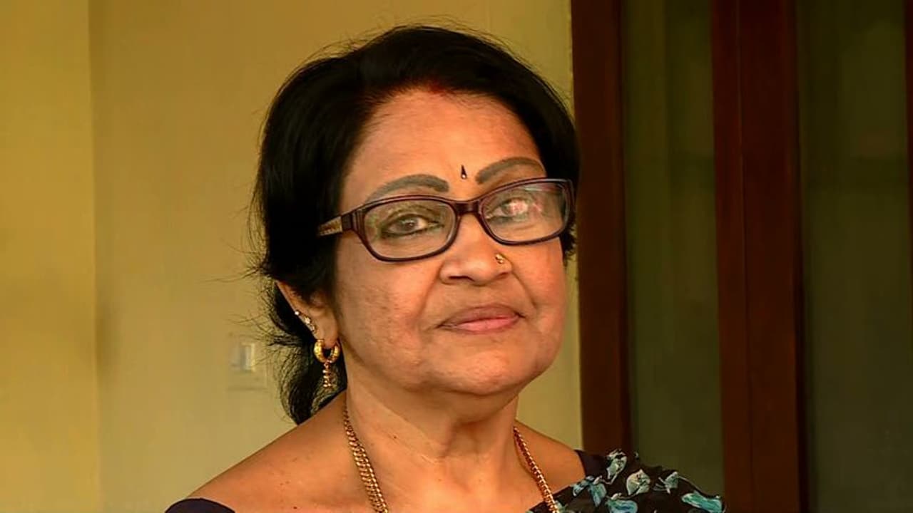 എവി ഗോപിനാഥുമായി ഇടഞ്ഞു, പെരിങ്ങോട്ട് കുറിശി പഞ്ചായത്ത് പ്രസിഡന്റ് സ്ഥാനം രാധാമുരളി രാജിവെച്ചു