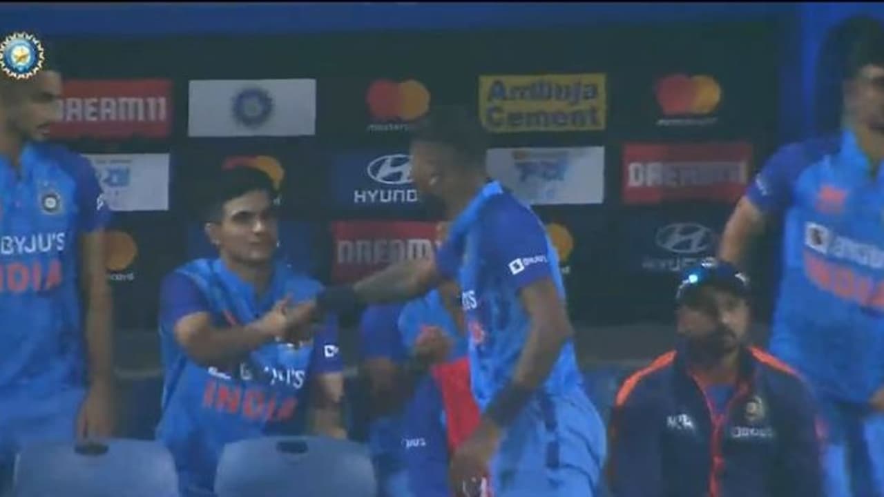 രണ്ട് താരങ്ങളുടെ കാര്യത്തില് നിലയില്ലാക്കയത്തില് ഹാര്ദിക് പാണ്ഡ്യ; എന്ത് തീരുമാനിക്കും? രണ്ട് താരങ്ങളുടെ കാര്യത്തില് നിലയില്ലാക്കയത്തില് ഹാര്ദിക് പാണ്ഡ്യ; എന്ത് തീരുമാനിക്കും?