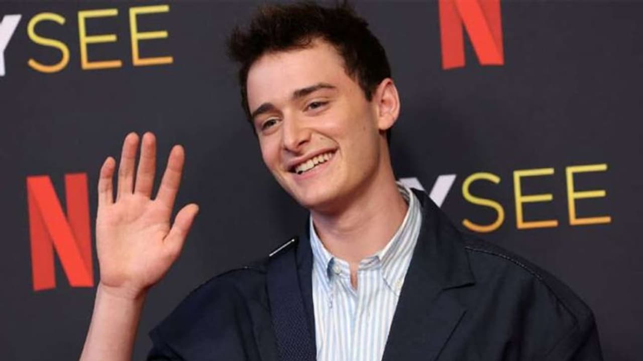 'स्ट्रेंजर थिंग्स' के इस स्टार ने कहा मैं गे हूं...ये सुनते ही इंटरनेट पर मच गया हंगामा